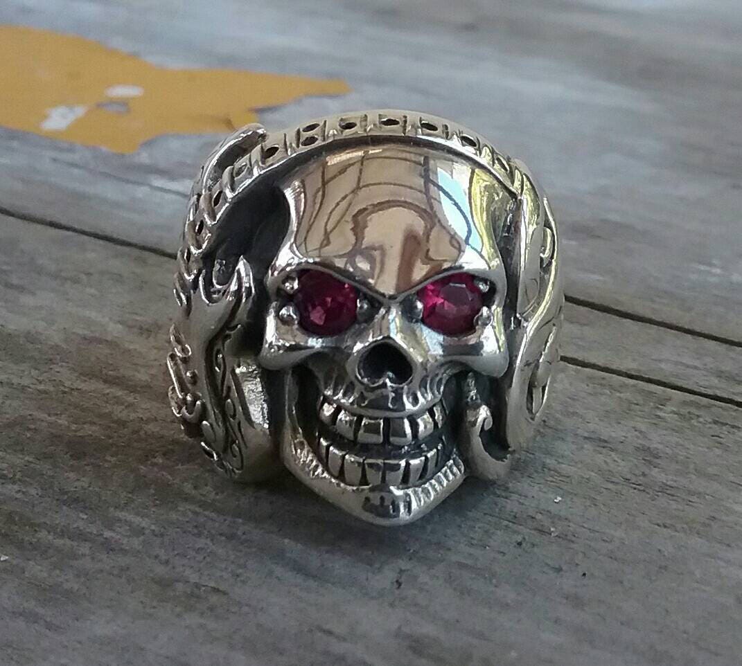 Guitar ring, Skull ring,red eyes,steampunk, gothic, punk ,sterling silver,rock,hand made,pirate,