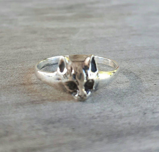 Cat ring, sterling silver,fine,small pinkie ring,boho,gypsy,hippy,woodland,animal,feline,handmade,girls ring,