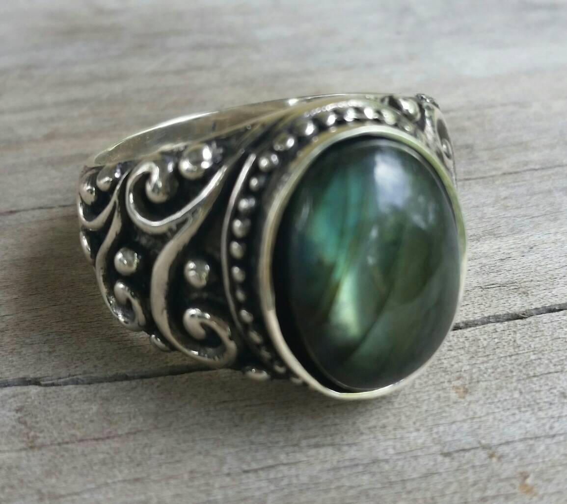 Labradorite ring,chunky,stone ring,mans stone ring,sterling silver,wedding ring,antique,vintage,gemstone,boho,new age,large labradorite