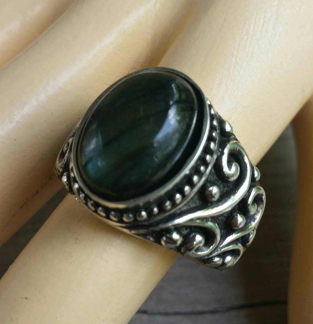 Labradorite ring,chunky,stone ring,mans stone ring,sterling silver,wedding ring,antique,vintage,gemstone,boho,new age,large labradorite