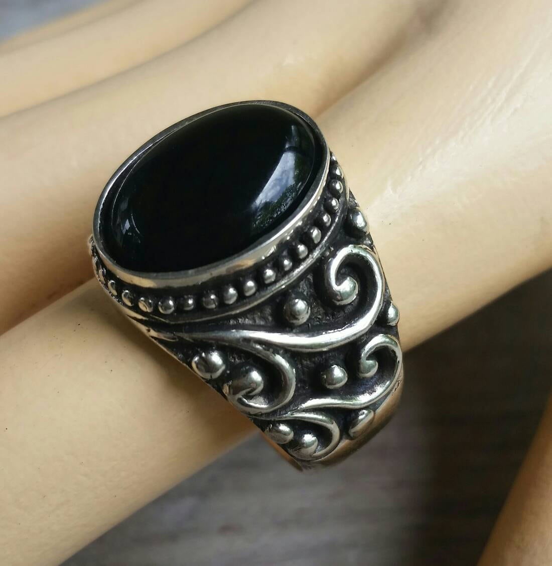 Onyx ring,large chunky ring,sterling silver,handmade,mans stone ring,wedding,boho, dress ring antique, scroll pattern,mans fashion