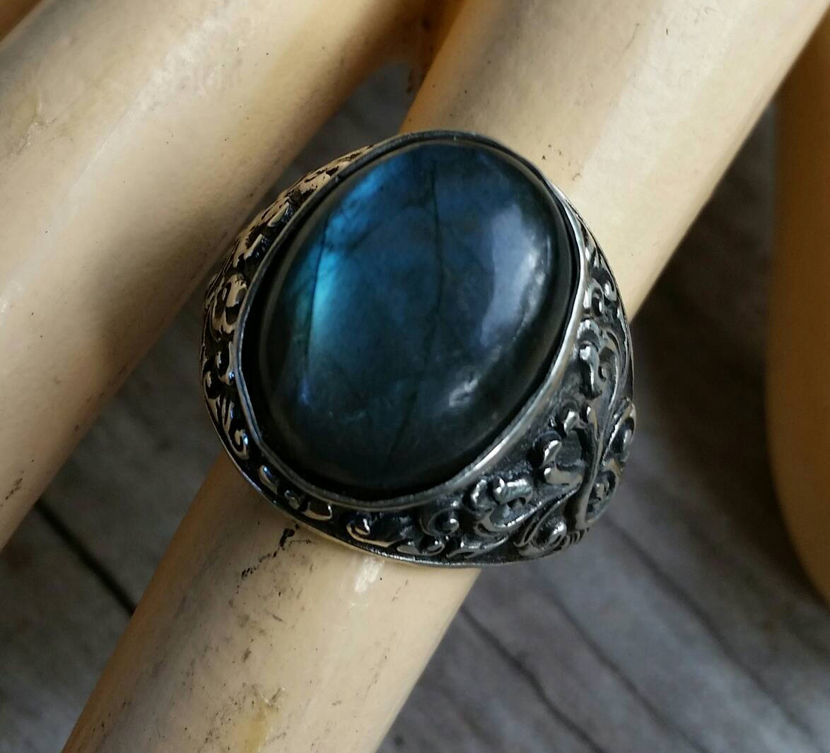 Labradorite ring, sterling silver,chunky ring,wedding dress ring, antique scroll,boho,vintage,gemstone ring,unisex large ring