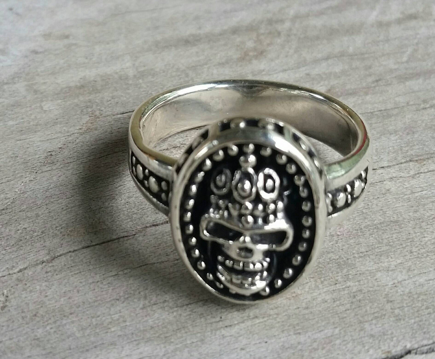 Skull cameo ring,sterling silver,crown ring,signet,punk,steampunk,gothic , boho,rockabilly,vintage,handmade,victorian,deco,womens fashion