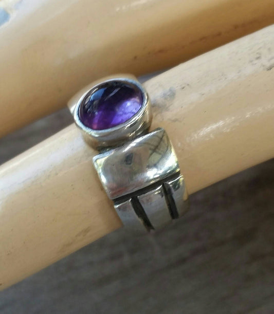 Amethyst ring,cabachon ring,sterling silver,handmade,boho,gypsy,purple stone ring,gemstone,wedding band,