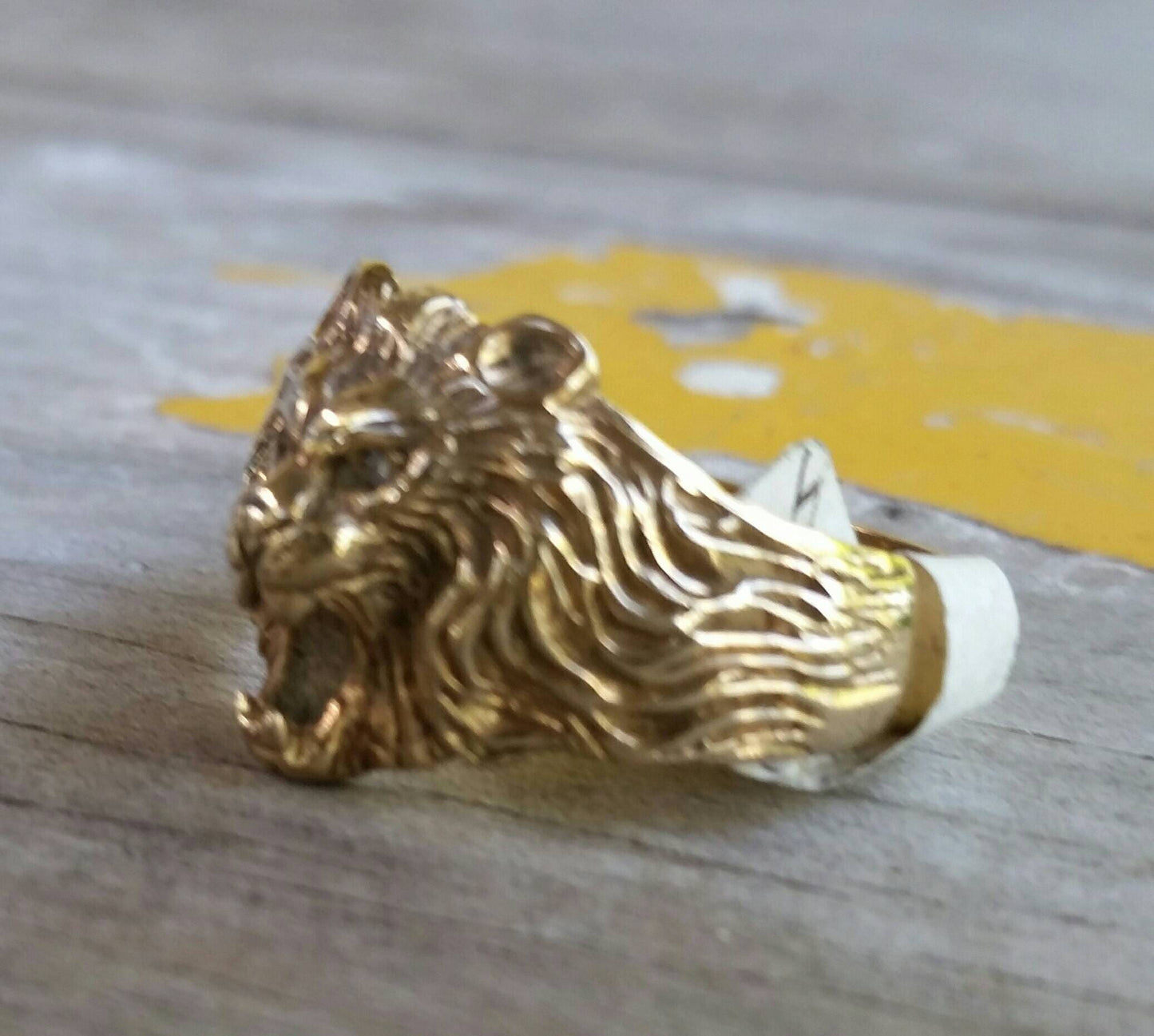 lion ring, 9ct gold,diamonds,small lion head,animal,leo ring,