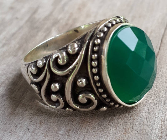 Green onyx sterling silver dress wedding dress ring antique scroll pattern faceted onyx