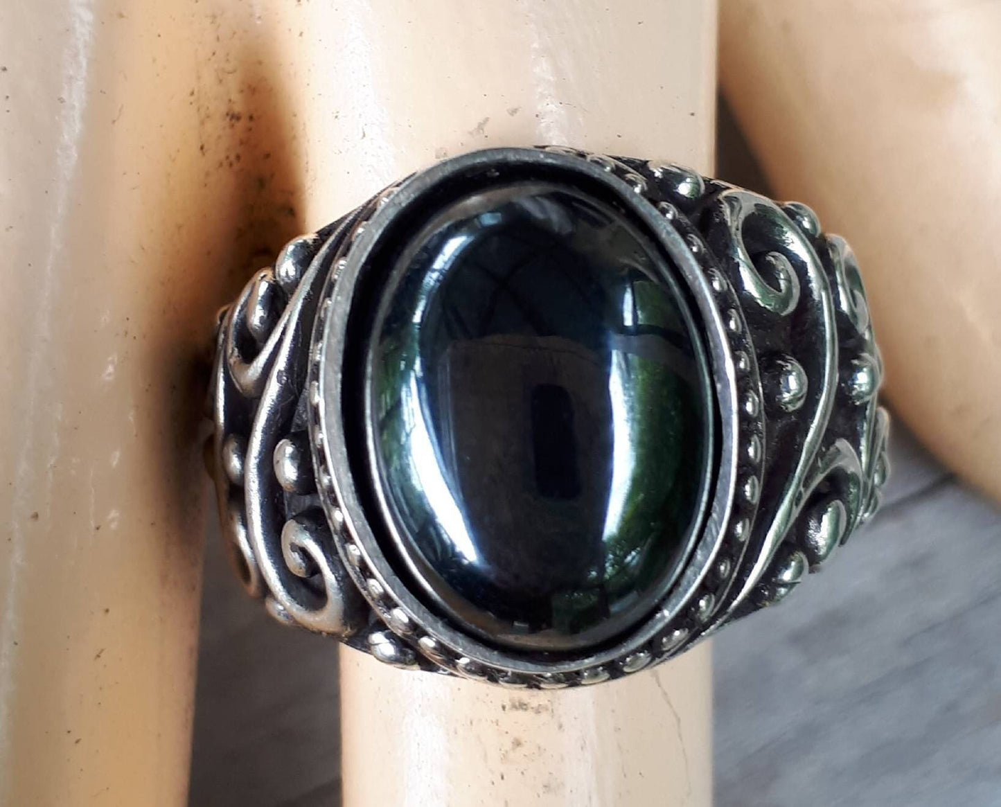 Hemitite ring sterling silver dress wedding dress ring antique scroll pattern black stone