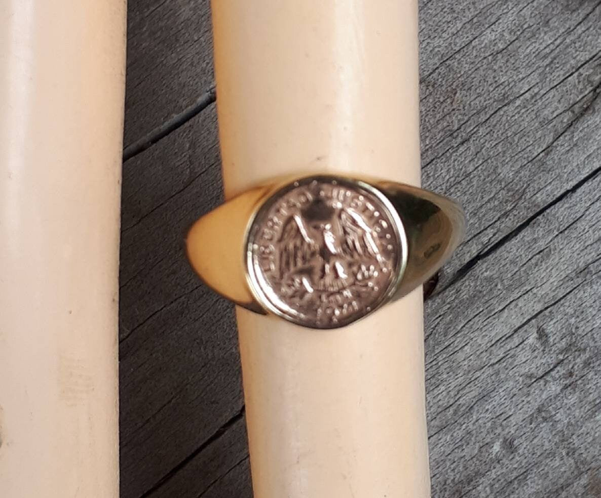 Gold coin ring signet ring 1971 quarto peso 9ct gold coin replica solid ring.