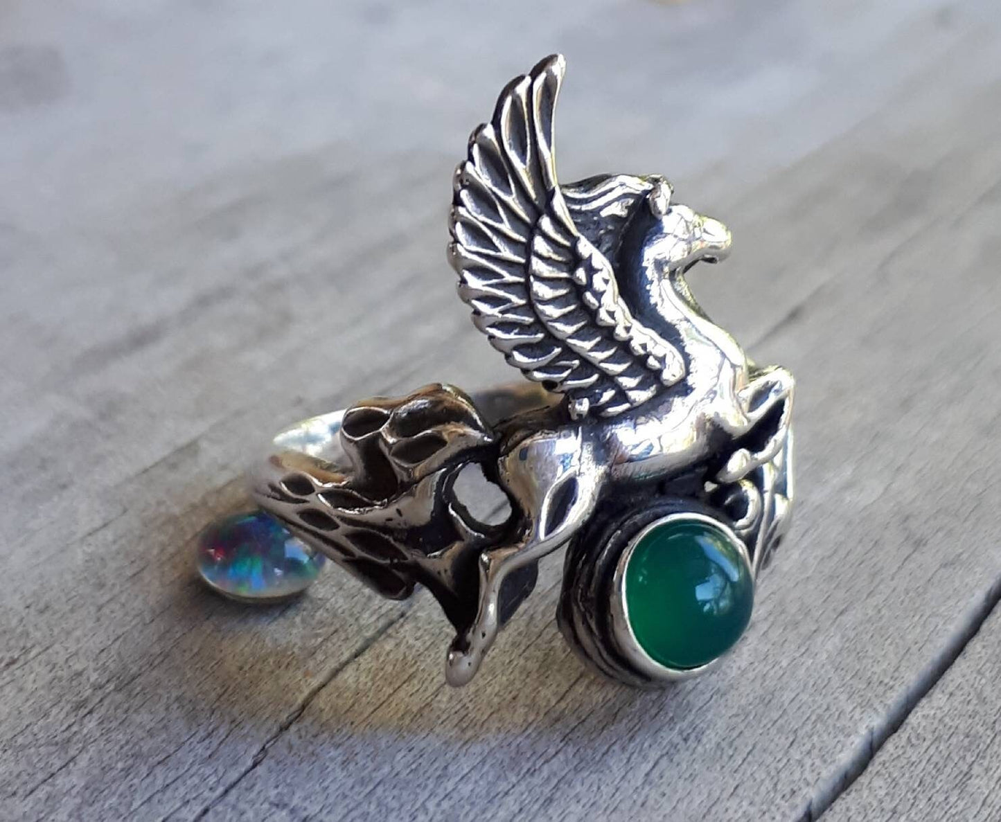 PEGASUS ring,green onyx,sterling silver,mythical horse, unicorn, fantasy,new age,magic,mystical, boho,hippy,gypsy, art nouveau,handmade,