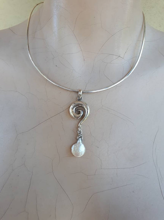 pendant,freshwater pearl, sterling silver,goddess, Handmade,gypsy,hippy,boho,bridal necklace,women's fashion,crystal,new age,pearl pendant