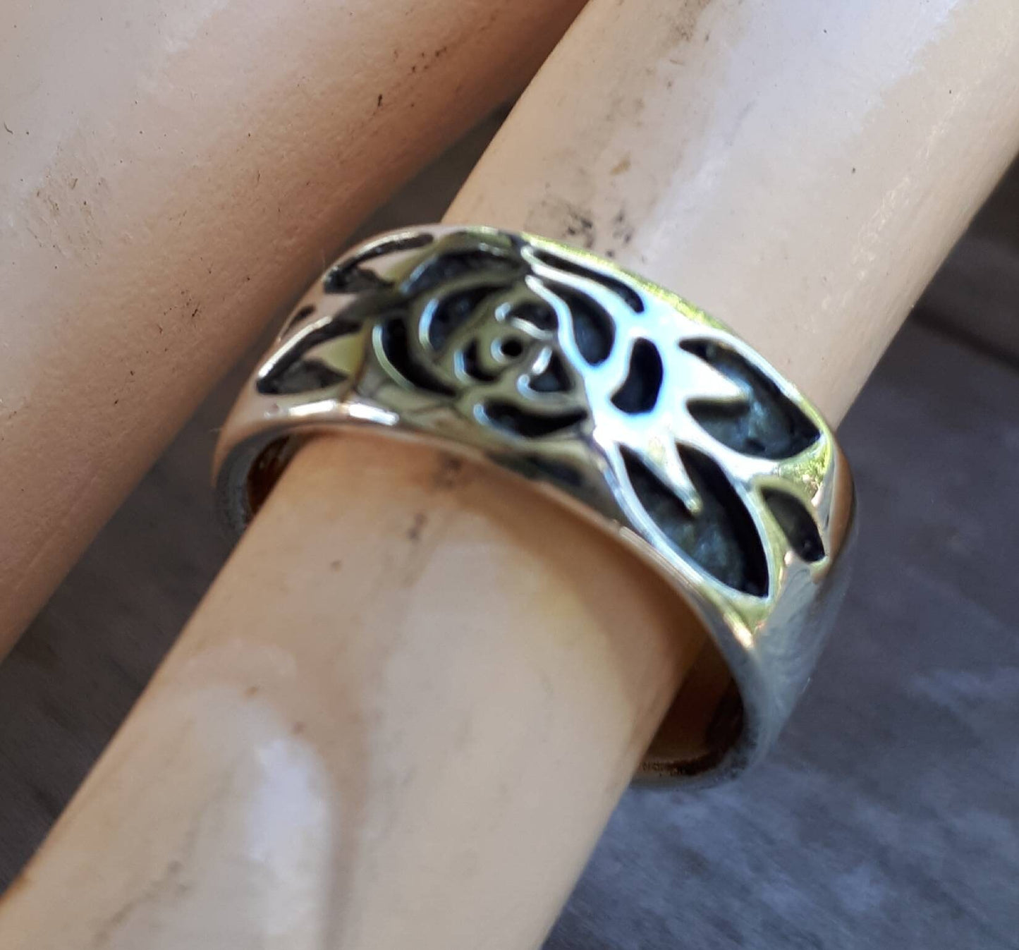 rose band ring,sterling silver,etched rose,engraved band,gothic,art nouveau,vintage, victorian flower,wedding, rockabilly,hipster,handmade