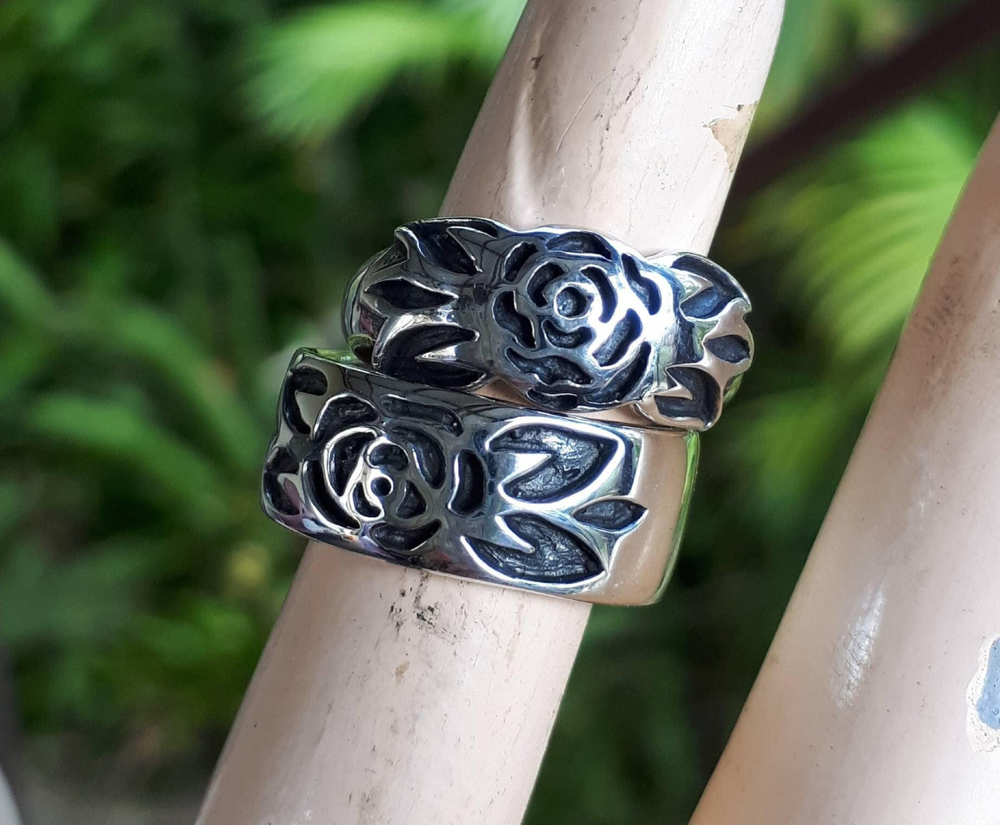 rose ring,sterling silver,etched rose,engraved band,gothic,art nouveau,vintage, victorian flower,wedding,pinkie, rockabilly,hipster,handmade