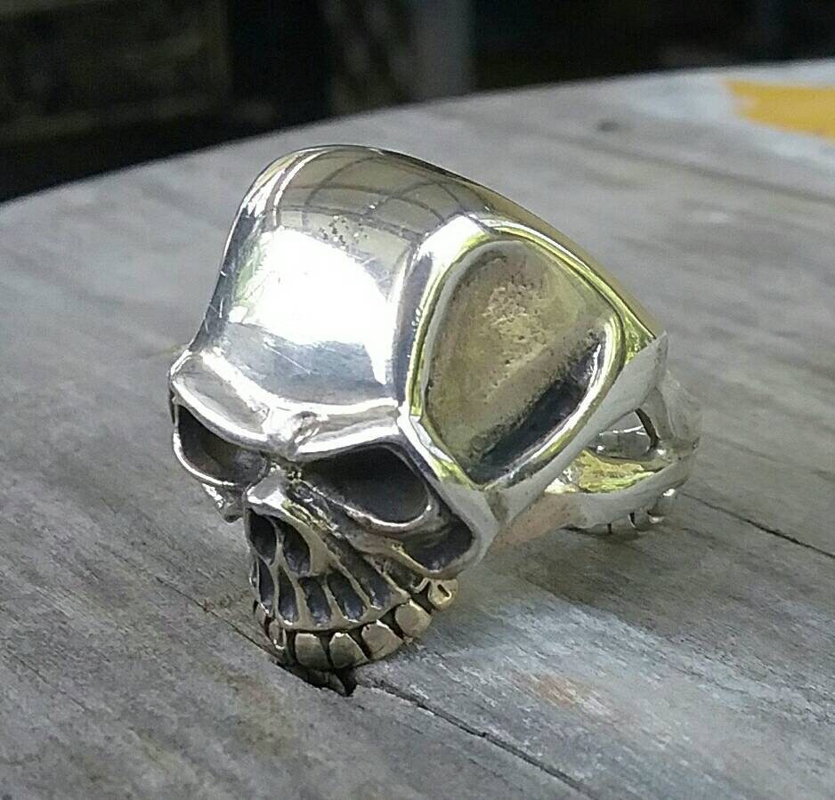 Skull ring,sterling  silver, steampunk,gothic,Keith Richard's skull, punk,biker,hand made,hipster,pirate,medievil,mens fashion,