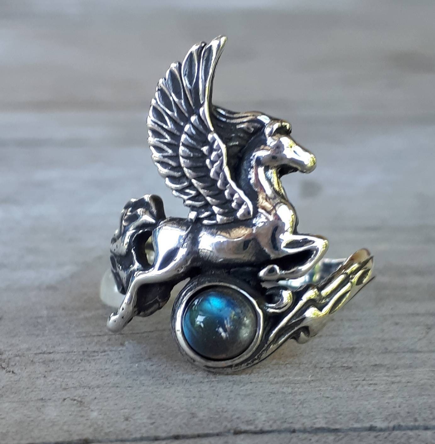 PEGASUS ring,labradorite, sterling silver,mythical horse, unicorn,fantasy,new age,magic,mystical, boho,hippy,gypsy,art nouveau,handmade,