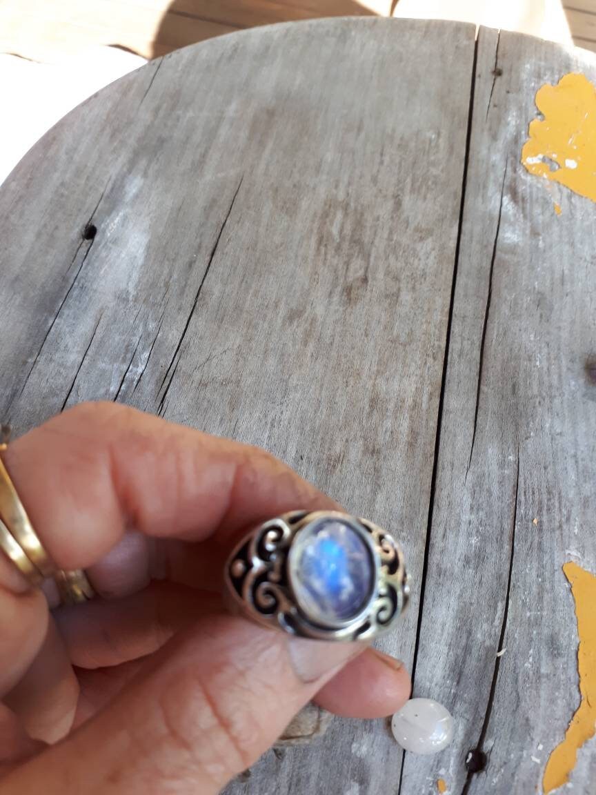 Moonstone ring,sterling silver,rainbow moonstone,dress ring,signet ,tribal,vintage,boho,hipster,handmade,mens fashion,wedding ring,chunky,