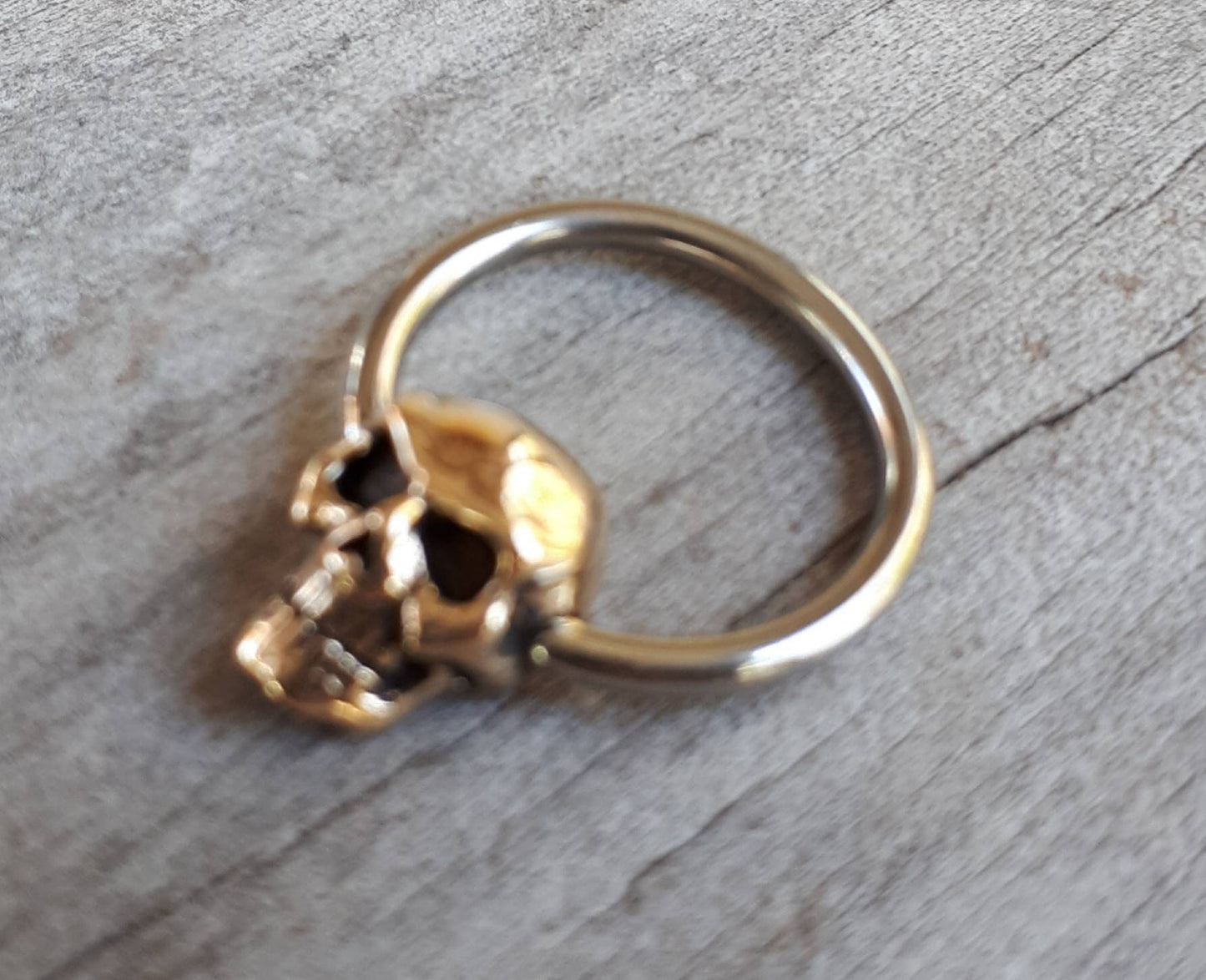 Gold bcr,skull earring,9ct gold skull bcr,skull nipple ring,skull belly ring,skull eyebrow ring,skull sleeper,pirate,gold captive ring,14g