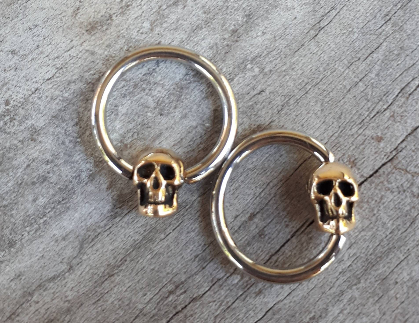 Skull bcr,skull earring,bcr skull bead,sterling silver,skull bc,skull nipple ring,skull belly ring,skull,skull sleeper,pirate,captive bead,