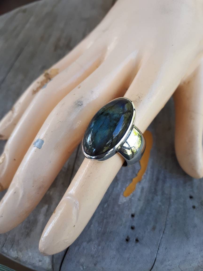 Labrodorite  ring,stunning,chunky sterling silver,gemstone ring,handmade,stone ring,long ring,boho,crystal,new age ring,large ring,big stone