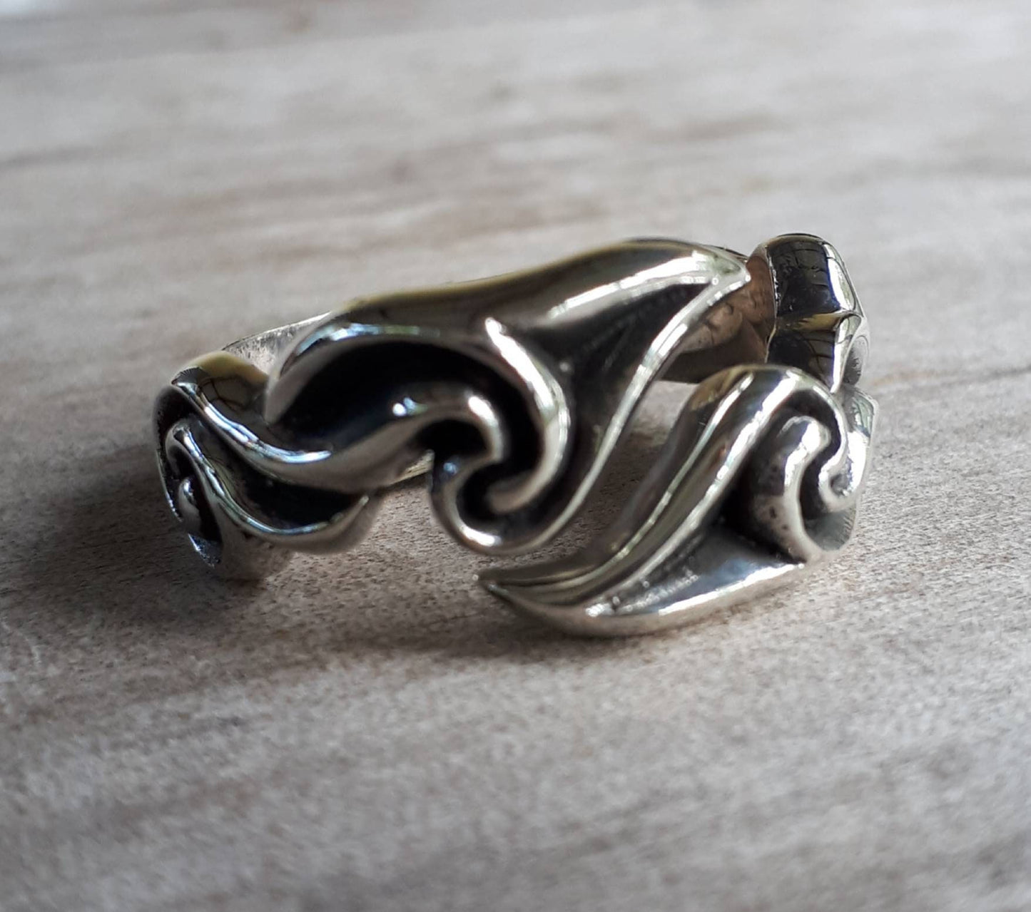 Wave ring,sterling silver,steampunk,wedding, ring,handmade,boho,surf,tribal,claw ring,Geiger,viking,Maori,island,polynesian,Hawaiian,sailor,