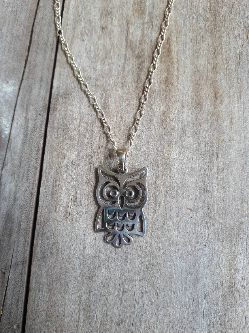 owl pendant,sterling silver,bird pendant,boho jewelry,gypsy,goddess,new age,silver owl,owl silhouette,filegree,woodland