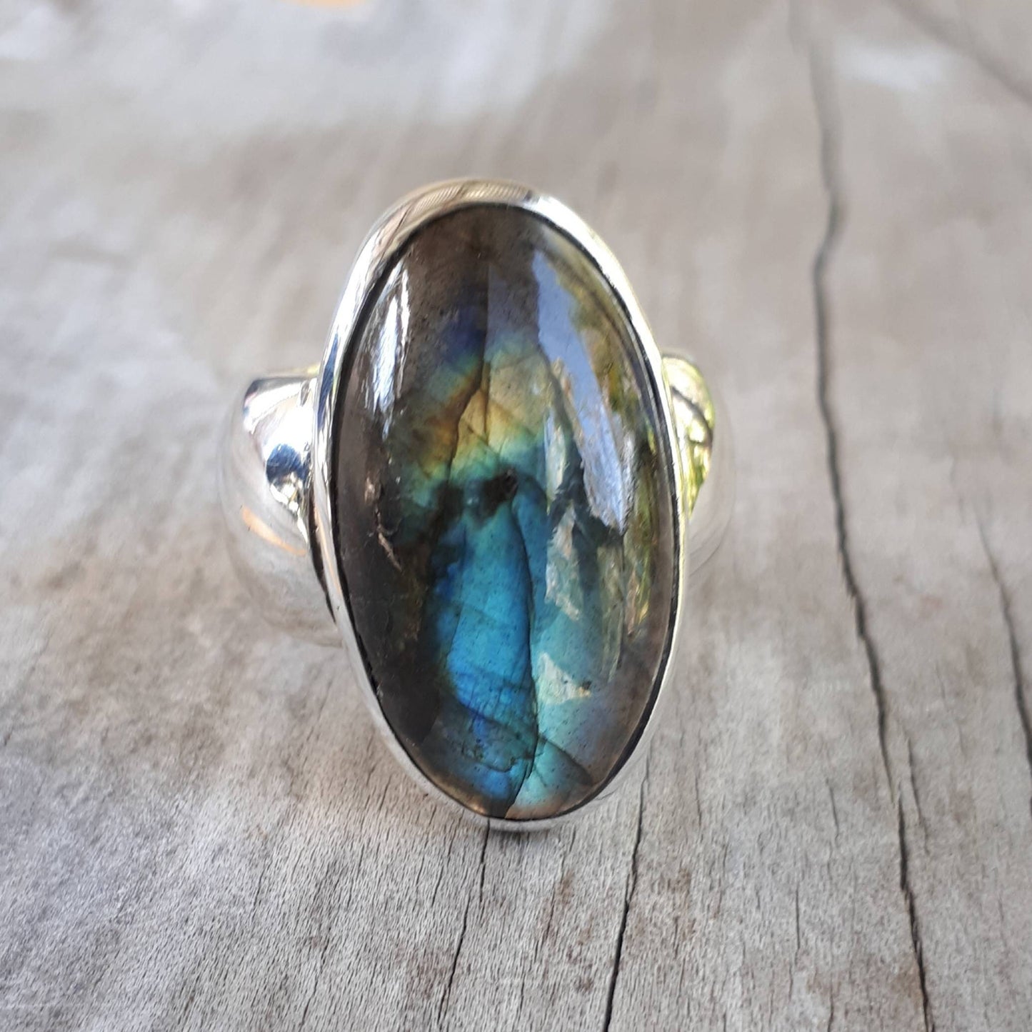 Labrodorite  ring,stunning,chunky sterling silver,gemstone ring,handmade,stone ring,long ring,boho,crystal,new age ring,large ring,big stone