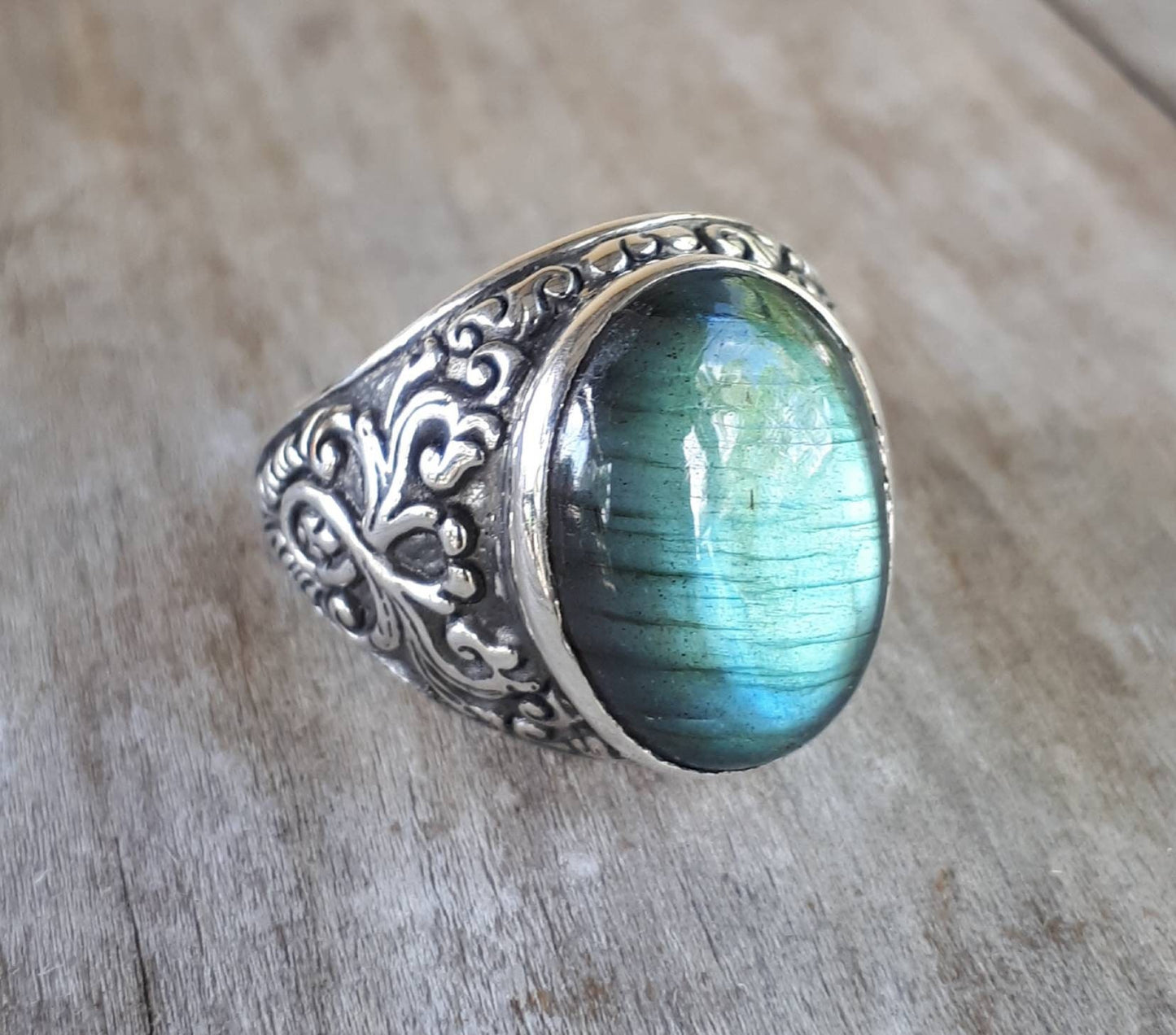 Labradorite ring, sterling silver,vintage,gents ring,handmade, dress ring,antique scroll,hipster,boho,organic,man's fashion, labrodite