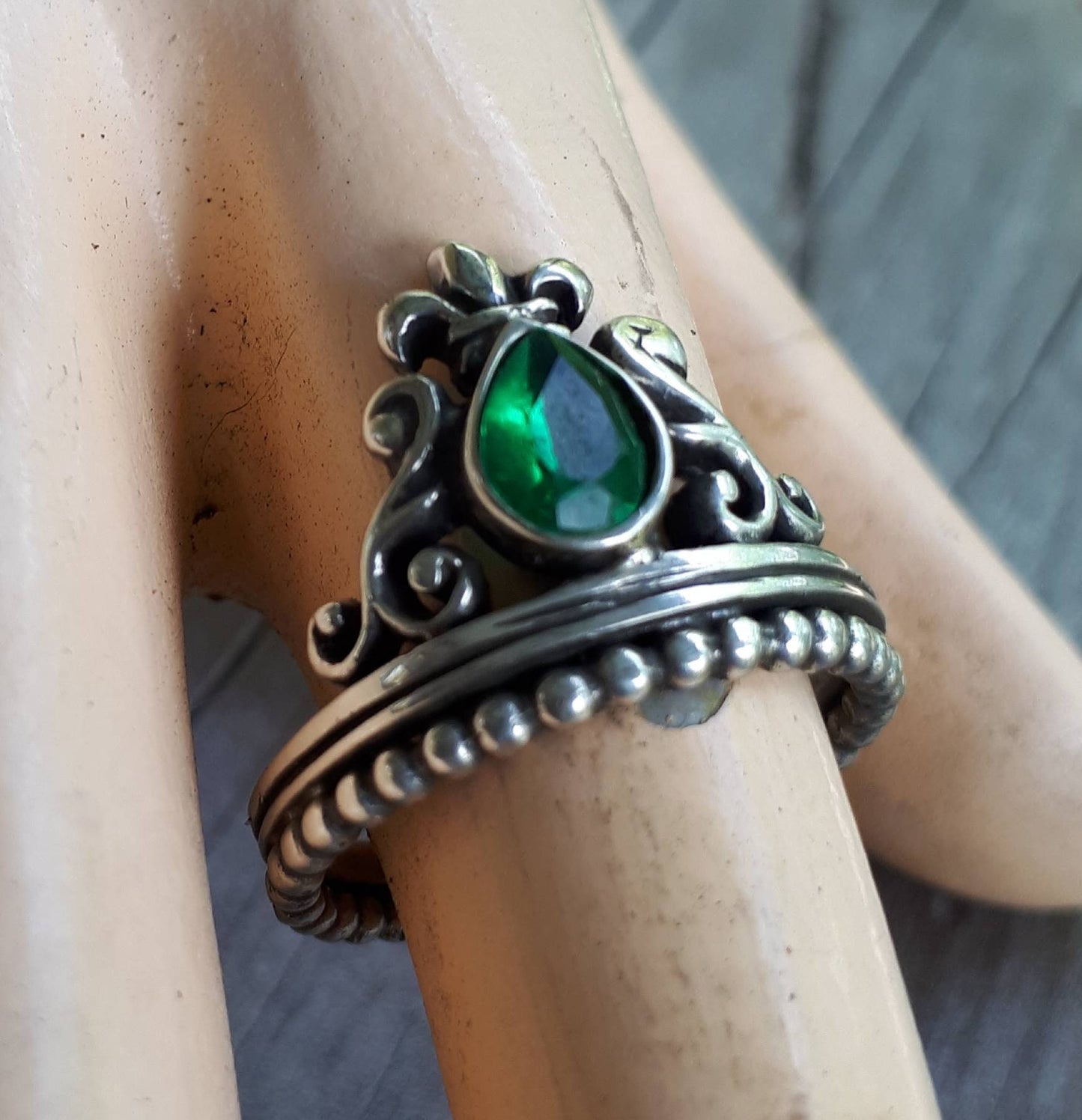 Crown ring,vintage scroll,sterling silver,cubic zirconia,art nouveau,long ring,green cz, victorian,boho,gypsy,handmade,crystal