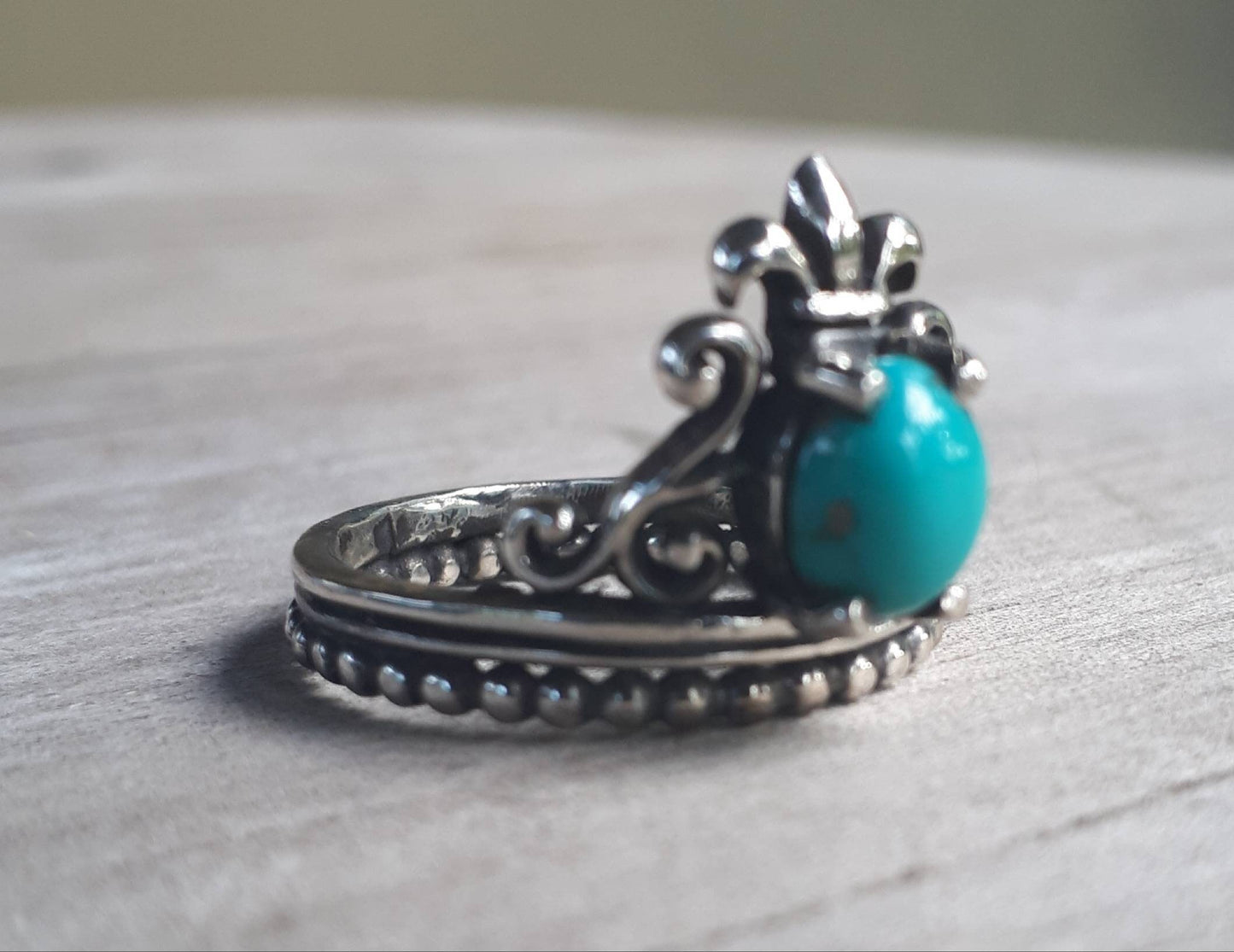 Turquoise ring,vintage scroll,sterling silver,fluer d lil crown,steampunk,art nouveau,long ring, victorian,boho,gypsy,handmade,crystal