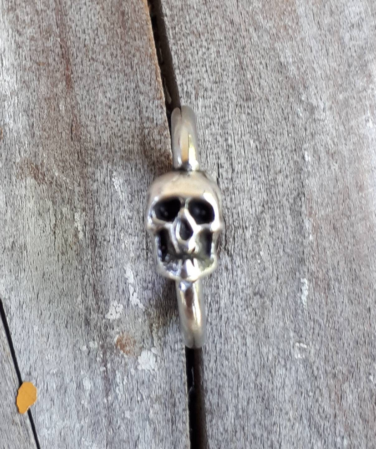 Skull bcr,skull earring,bcr skull bead,sterling silver,skull bc,skull nipple ring,skull belly ring,skull,skull sleeper,pirate,captive bead,