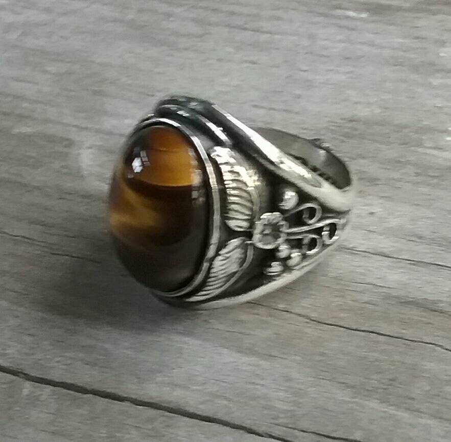 Tigers eye ring,sterling silver,large stone ring,chunky ring,wedding ring,leaf pattern,