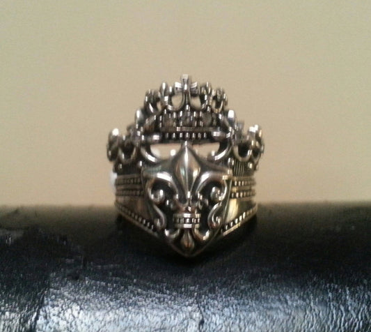 fleur de lis ornate crown ring steampunk victorian alternative ring