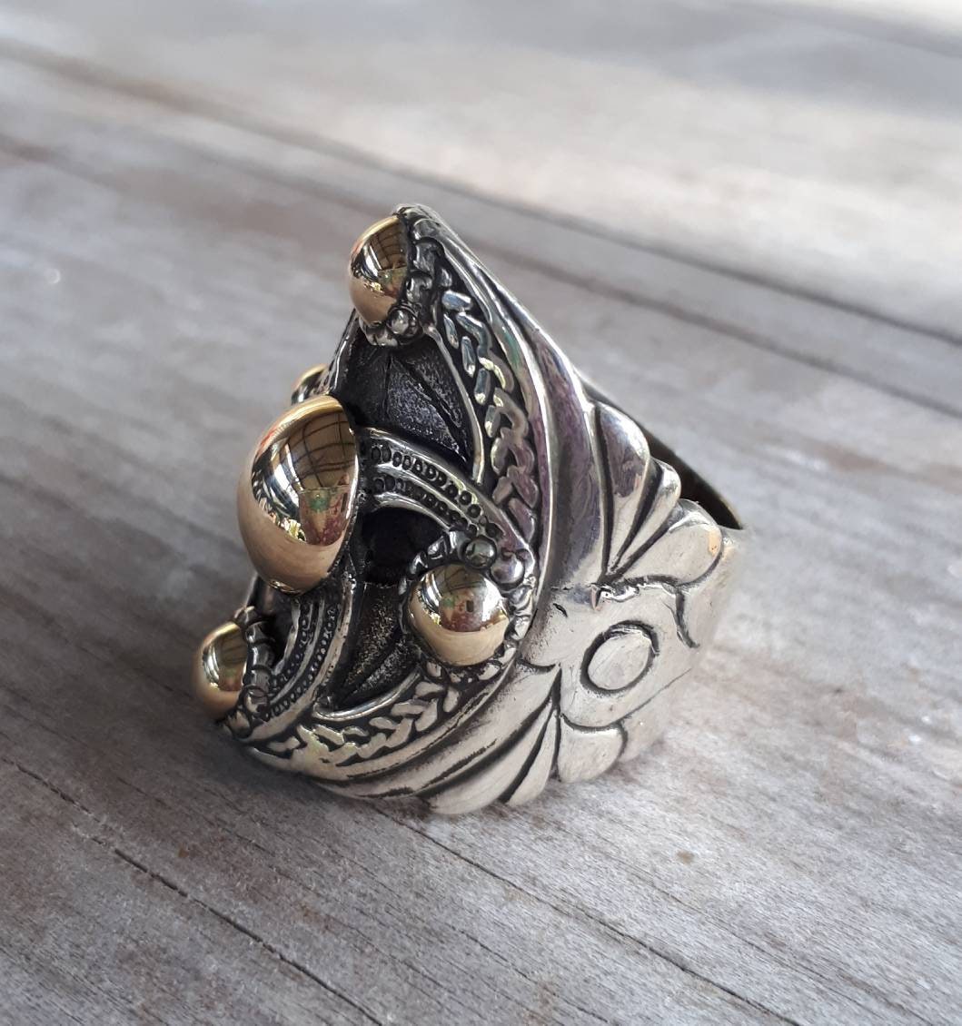 Two tone ring,sterling silver with 9ct gold,celtic ring,medieval,tribal,vintage,large ring,shield,steampunk,celtic shield,vintage ring