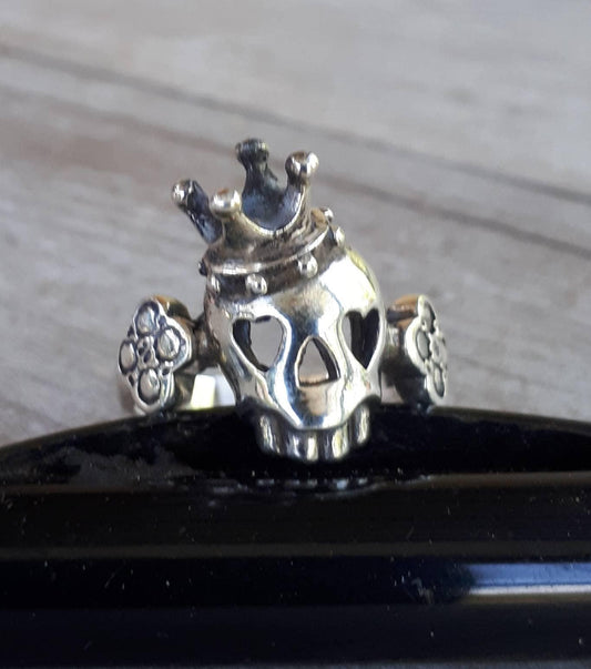 skull, crown ring,sterling silver, rockabiily, steampunk, gothic, victorian,womens fashion,ladies skull ring,handmade,boho,shic,hippy,gypsy