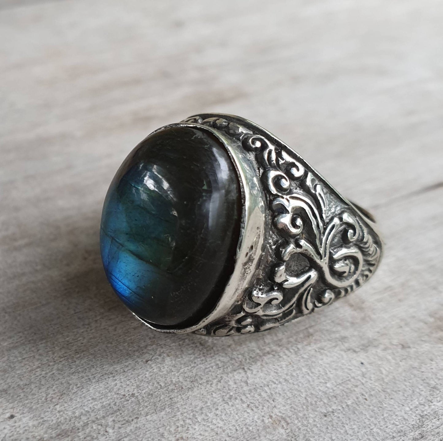 Labradorite ring, sterling silver,vintage, wedding,hand made, dress ring,antique scroll,hipster,boho,organic,man's fashion, labrodite