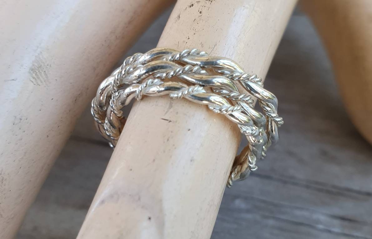 Stacker ring,Twisted wire,Sterling silver,round wire,fine band,boho rings,thin silver ring,pinkie ring,woven wire ring