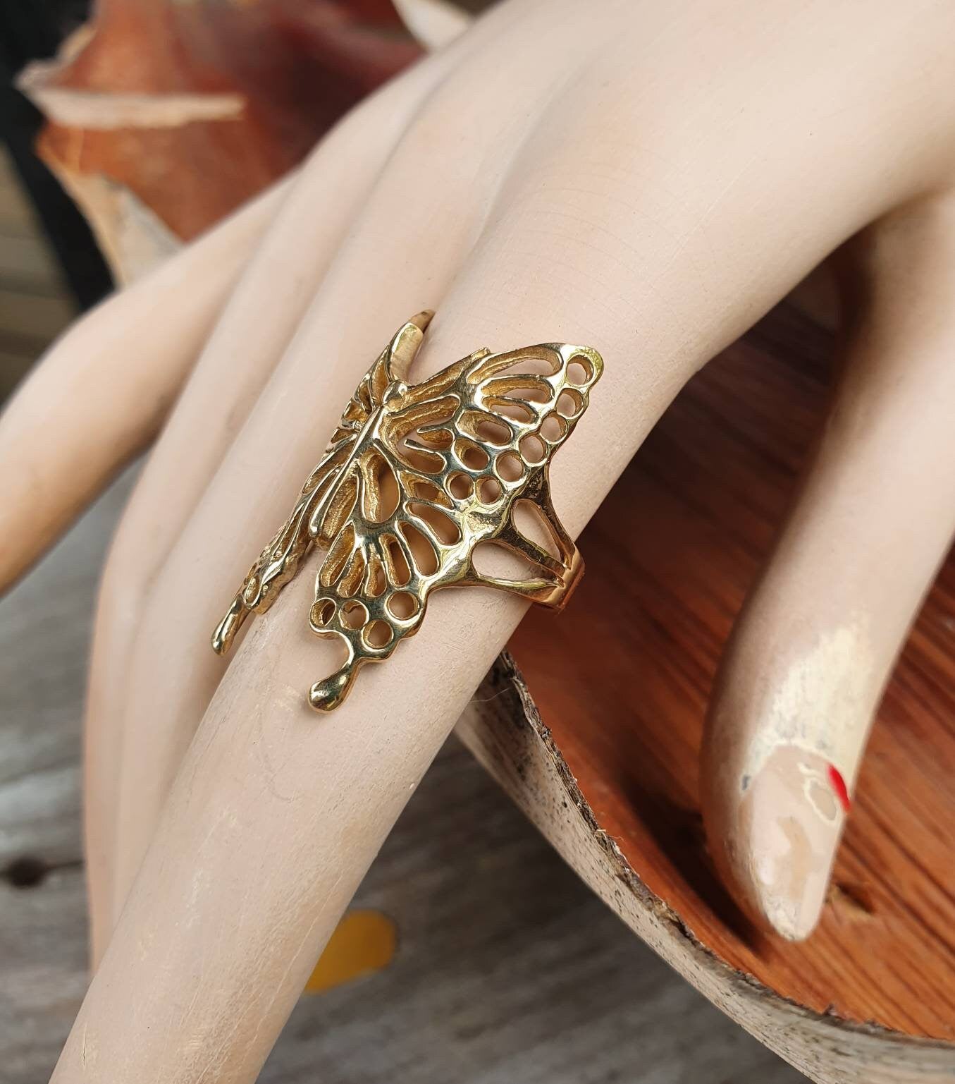 Gold butterfly ring,solid 9k gold,9ct,filegree butterfly, boho,shabby chic, vintage,goddess, victorian,women's fashion,wedding ring