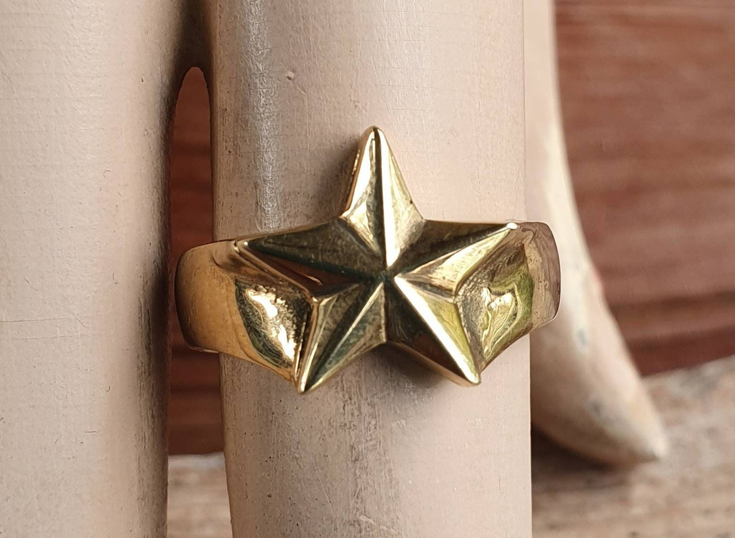 star ring,small 9ct/9k star, gold caltex star,boho,goddess,rockabilly,