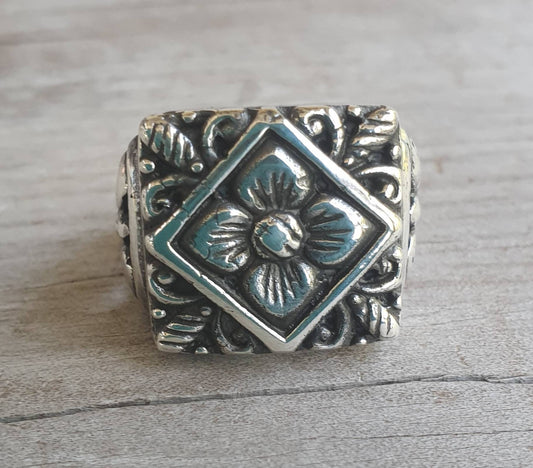 Signet ring,sterling silver,large square top,woodland,flower, handcrafted,boho,hipster,steampunk,square top,fluer des lis,