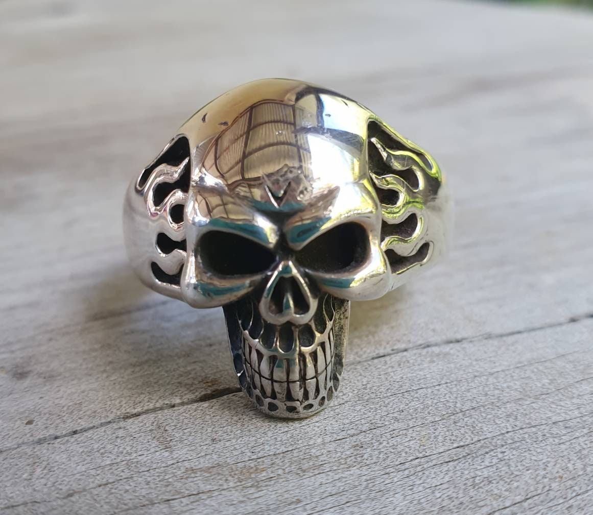 Skull ring,flames,sterling silver,ed roth, steampunk,gothic, punk , solid,heavy,hipster