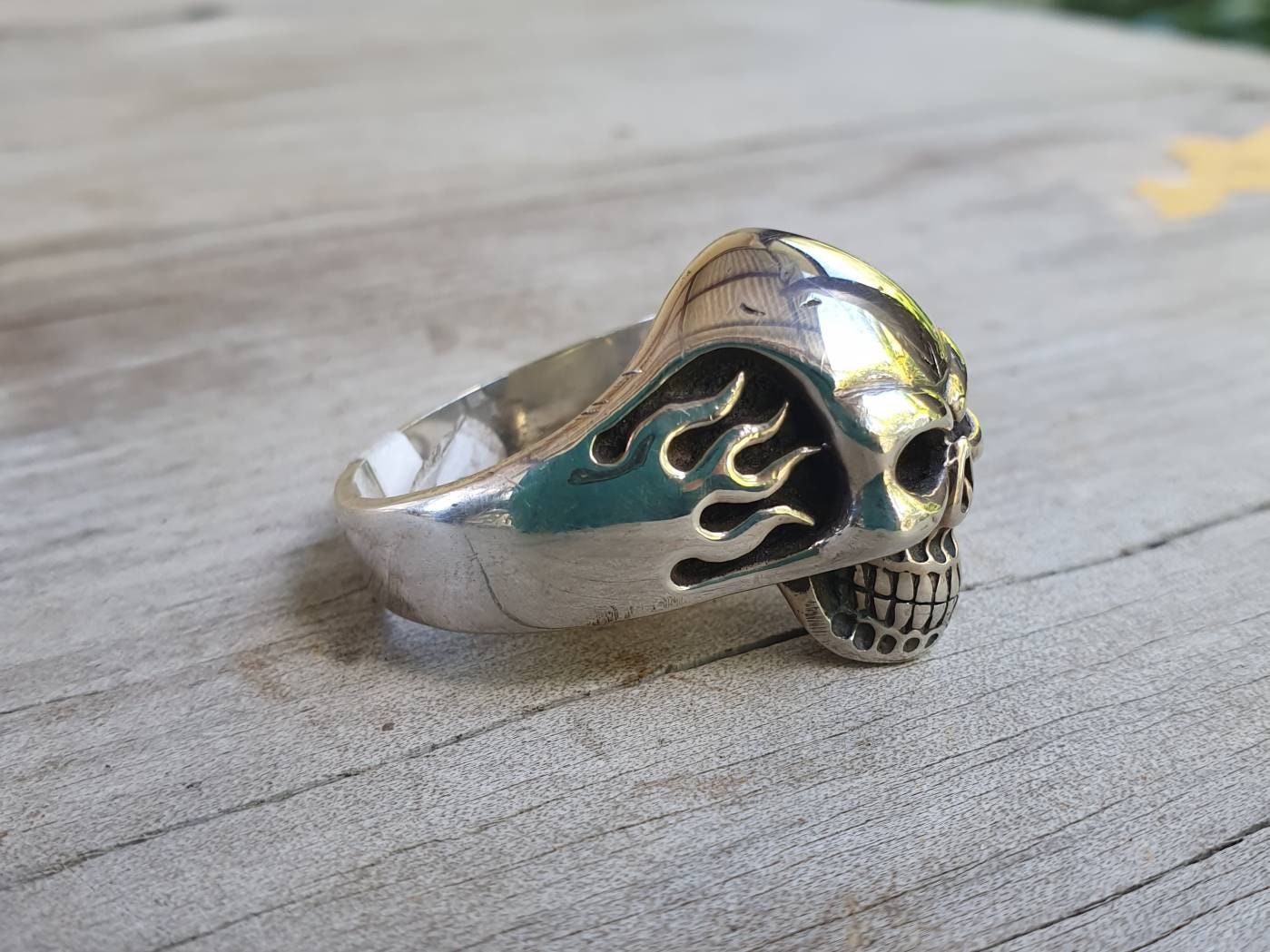 Skull ring,flames,sterling silver,ed roth, steampunk,gothic, punk , solid,heavy,hipster