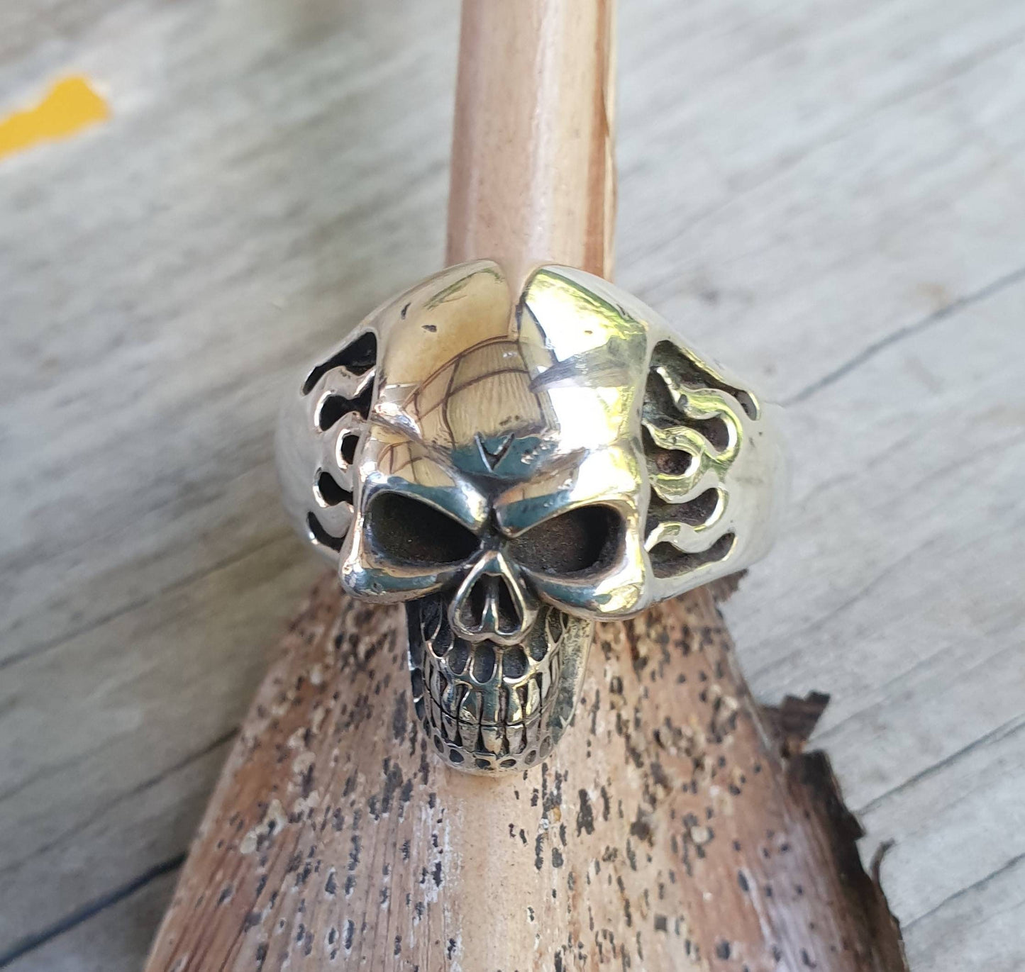 Skull ring,flames,sterling silver,ed roth, steampunk,gothic, punk , solid,heavy,hipster