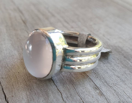 Rose quartz  ring,heavy,chunky modern,sterling silver,hand made,chunky silver ring, designer,baroque,boho,women's fashion,large ring,goddess