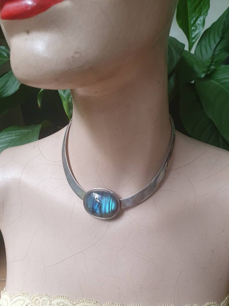 Silver choker, solid sterling silver,beautiful large labradorite,labrodite, heavy chunky neck cuff.