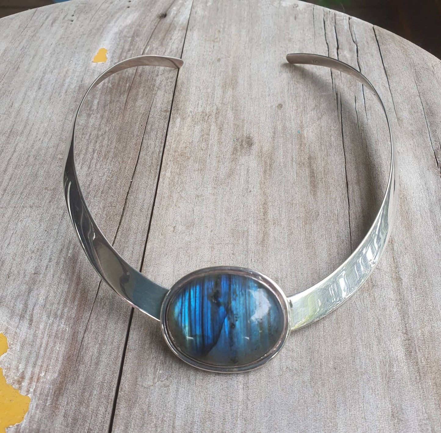 Silver choker, solid sterling silver,beautiful large labradorite,labrodite, heavy chunky neck cuff.