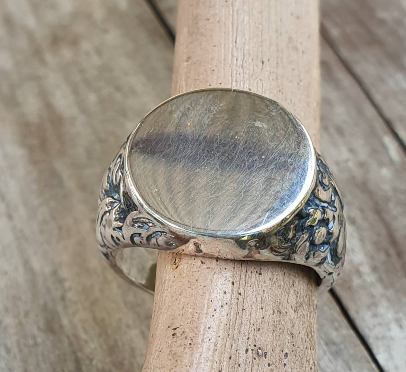 round top signet ring,solid sterling silver,large top,scroll vintage sides, signet,chunky ring,heavy,silver ring