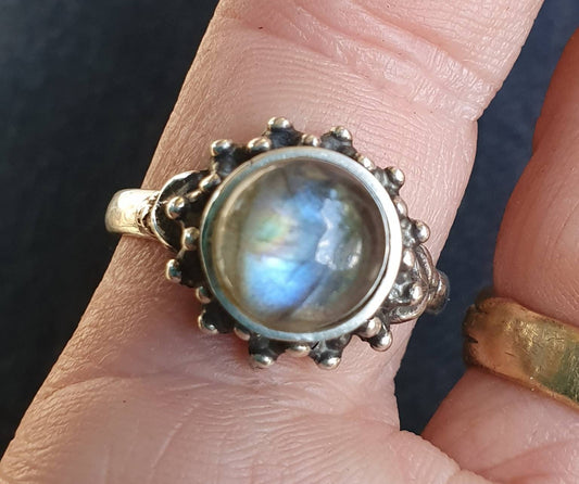 Labradorite  ring,sterling silver,handmade,goddess,boho,solitare ring,vintage,new age,cabachon amethyst,ball ring,