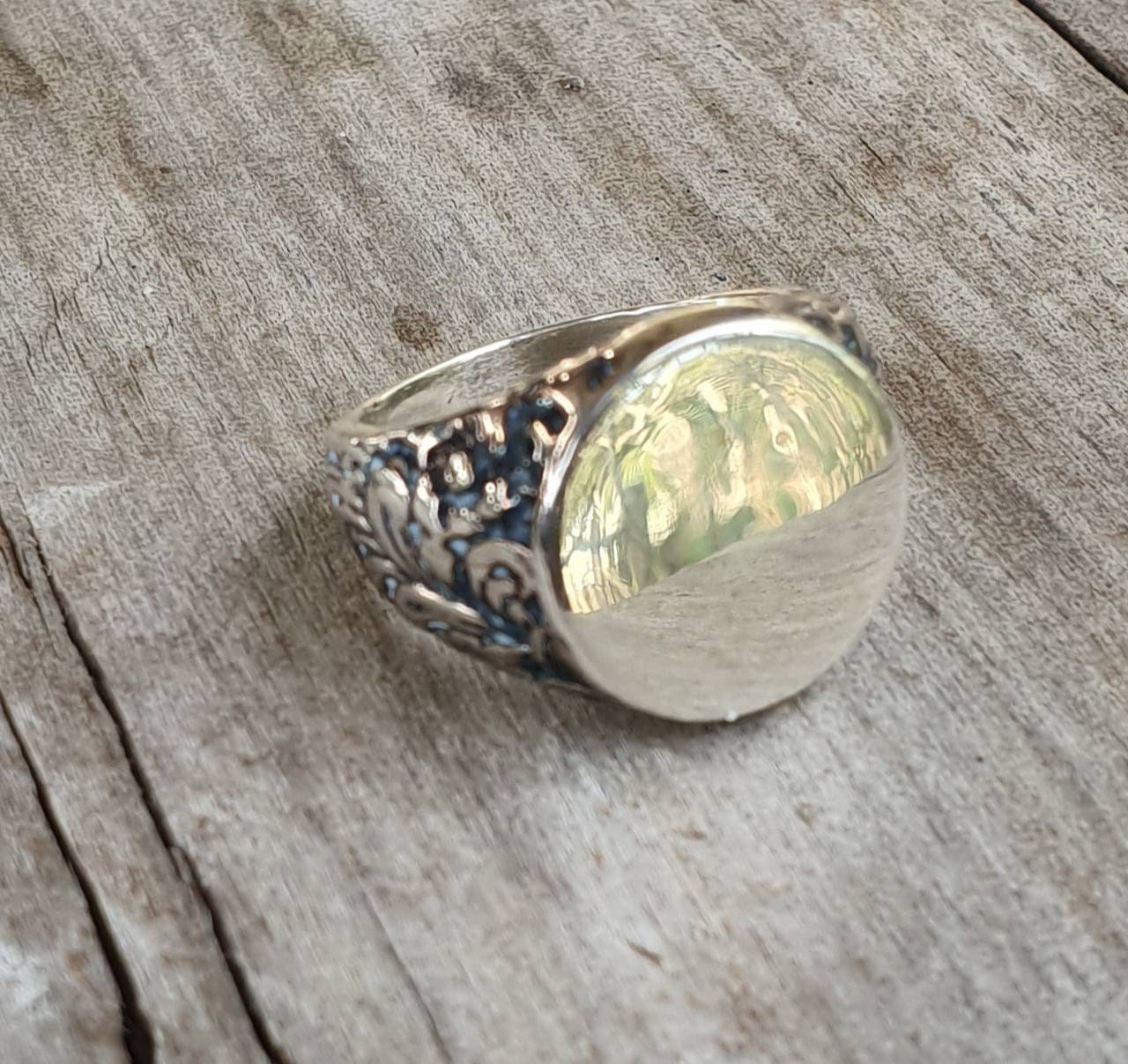 round top signet ring,solid sterling silver,large top,scroll vintage sides, signet,chunky ring,heavy,silver ring