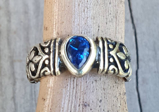 Filegree ring,sterling silver,syn sapphire cz,flower,boho,handmade,gypsy,goddess,women fashion