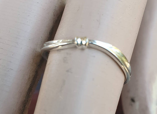 Fine silver ring,Sterling silver, dainty bow,curved band,fine band,boho ring,thin silver ring,pinkie ring,wire ring.