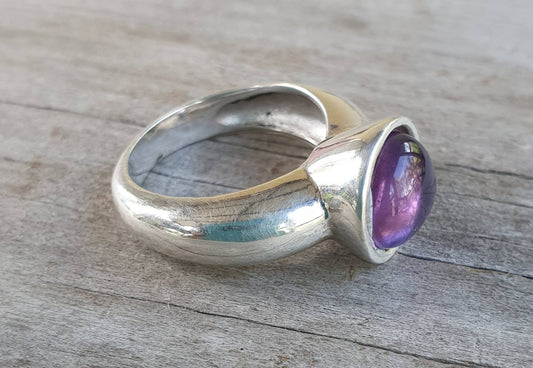 Amethyst cabachon ring,sterling silver,chunky solitare,handmade, ring,goddess,boho,solitare ring,new age,